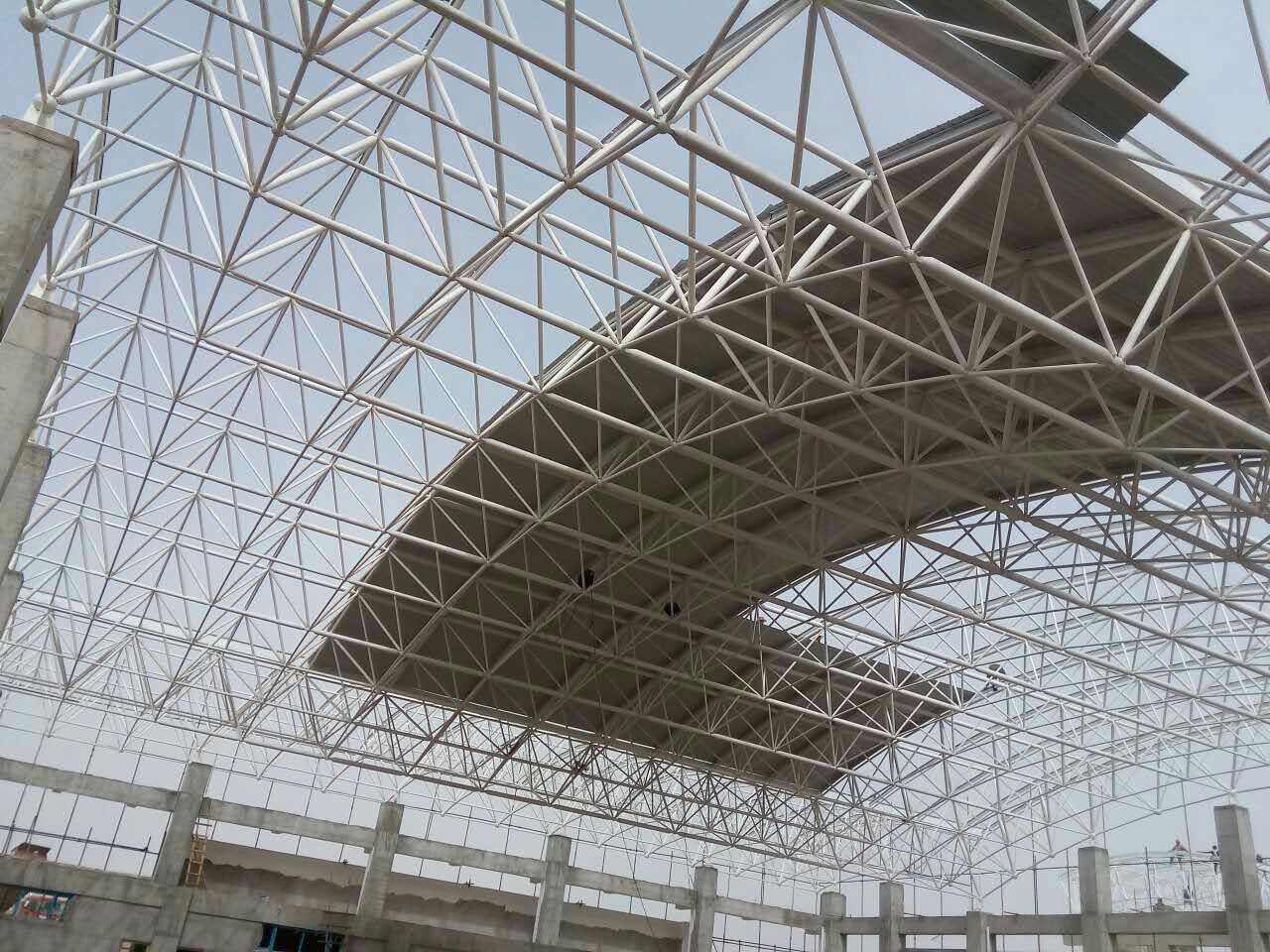 内江青岛一汽网架